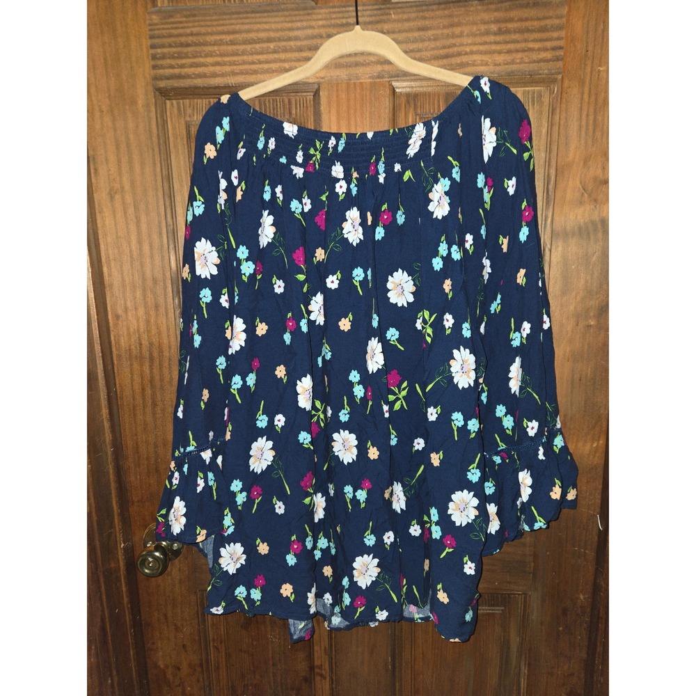 Terra & Sky Womens 4X Navy Blue Floral Smocked Off Shoulder Bell Sleeve Blouse - Picture 2 of 4